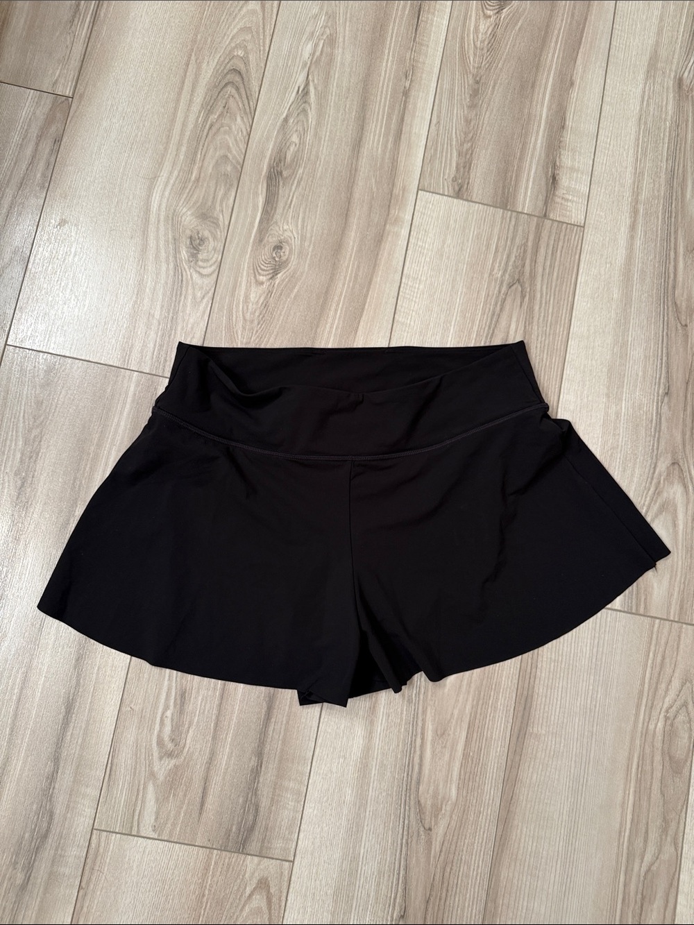 NWOT Athleta Women's Black Swim Skirt - size Large